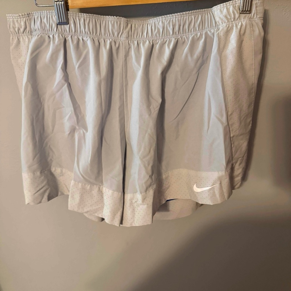 Nike Women's Light Gray Athletic Shorts